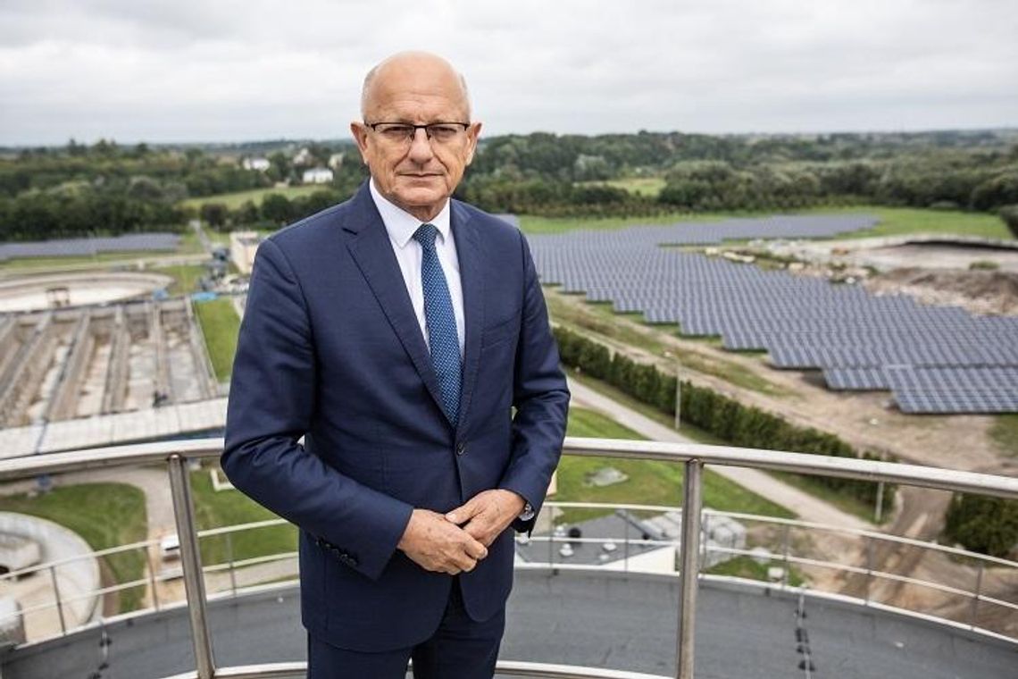 Oczyszczalnia zasilana energią słoneczną* Oczyszczalnia zasilana energią słoneczną*