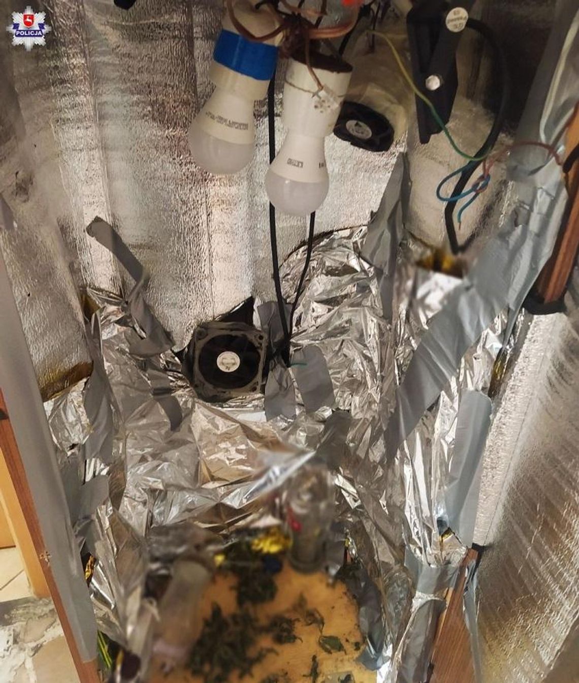 Odpowiedzą za posiadanie narkotyków Odpowiedzą za posiadanie narkotyków