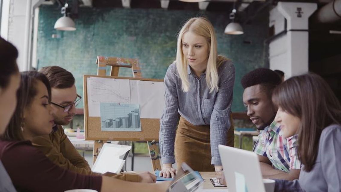 Odpowiedzialne przywództwo oparte na praktyce mindfulness *