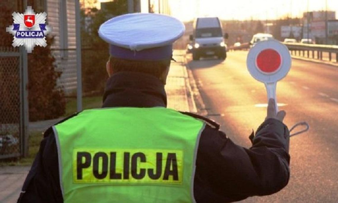 POlicja informuje: Chełm - Nie zatrzymał się do kontroli drogowej i porzucił skradzione auto POlicja informuje: Chełm - Nie zatrzymał się do kontroli drogowej i porzucił skradzione auto
