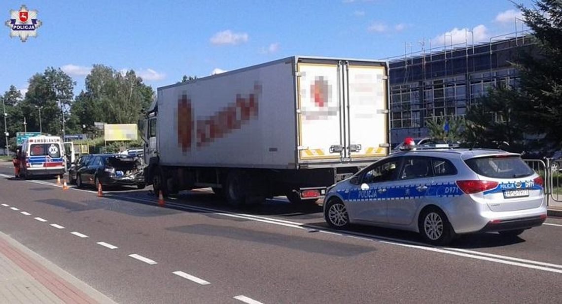 Policja ostrzega. Łuków: Pojazdy wpadły na siebie jak kostki domina Policja ostrzega. Łuków: Pojazdy wpadły na siebie jak kostki domina