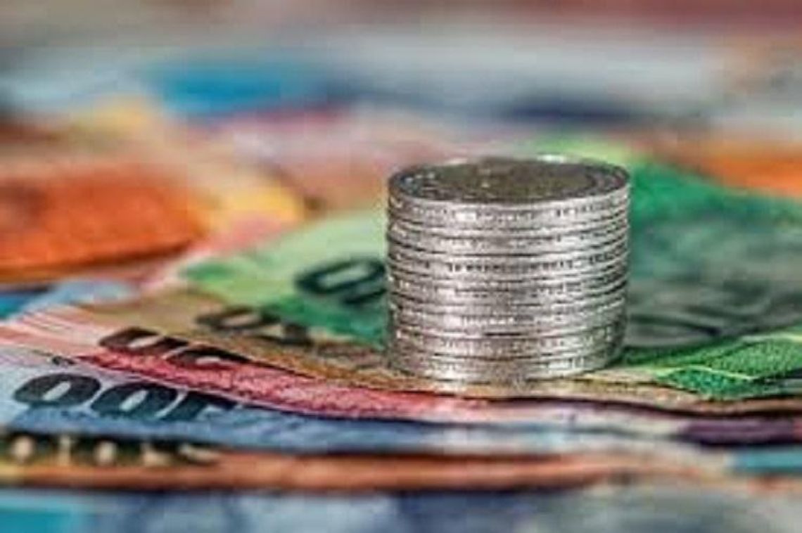 Stanowisko ws. pakietu antykryzysowego - Jacek Bury i Krzysztof Żuk*