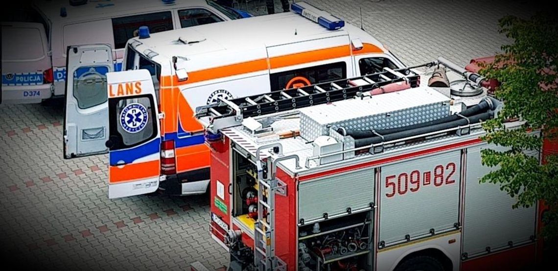 SZCZĘŚLIWY FINAŁ AKCJI RATUNKOWEJ NA JEZIORZE. POLICJANCI APELUJĄ - UWAŻAJMY NA KRUCHY LÓD!