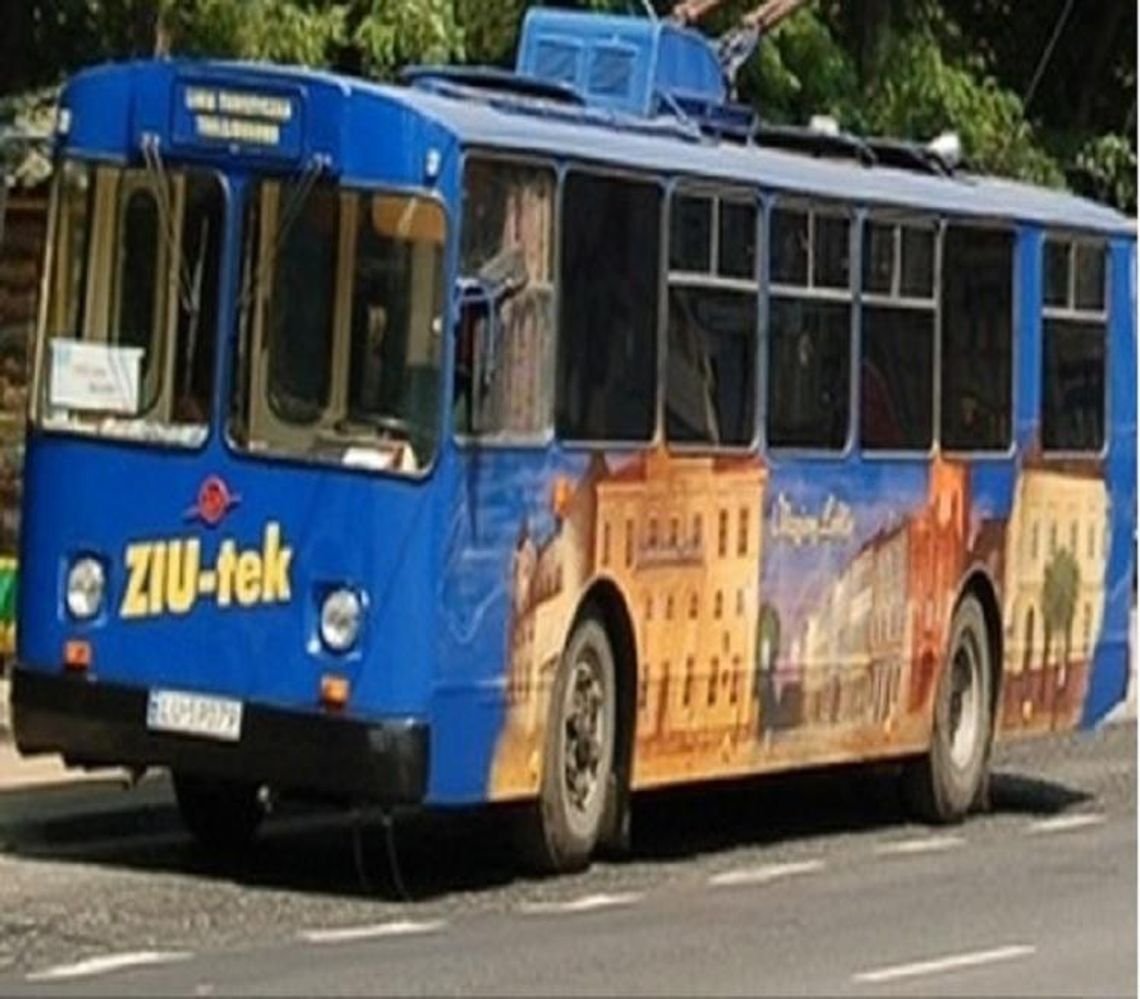 Trolejbus ZIU-tek w wakacyjne weekendy na linii turystycznej *