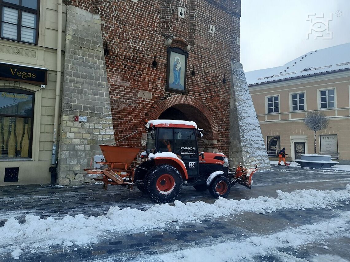 Trwa akcja zimowego utrzymania miasta
