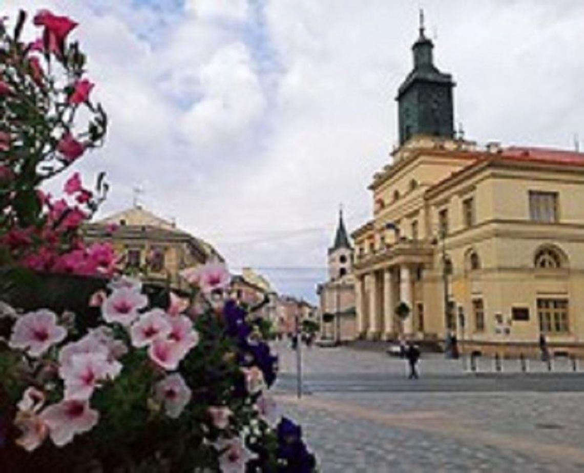 Wiosenne aranżacje ukwiecą Lublin – 6,5 tys. roślin* Wiosenne aranżacje ukwiecą Lublin – 6,5 tys. roślin*