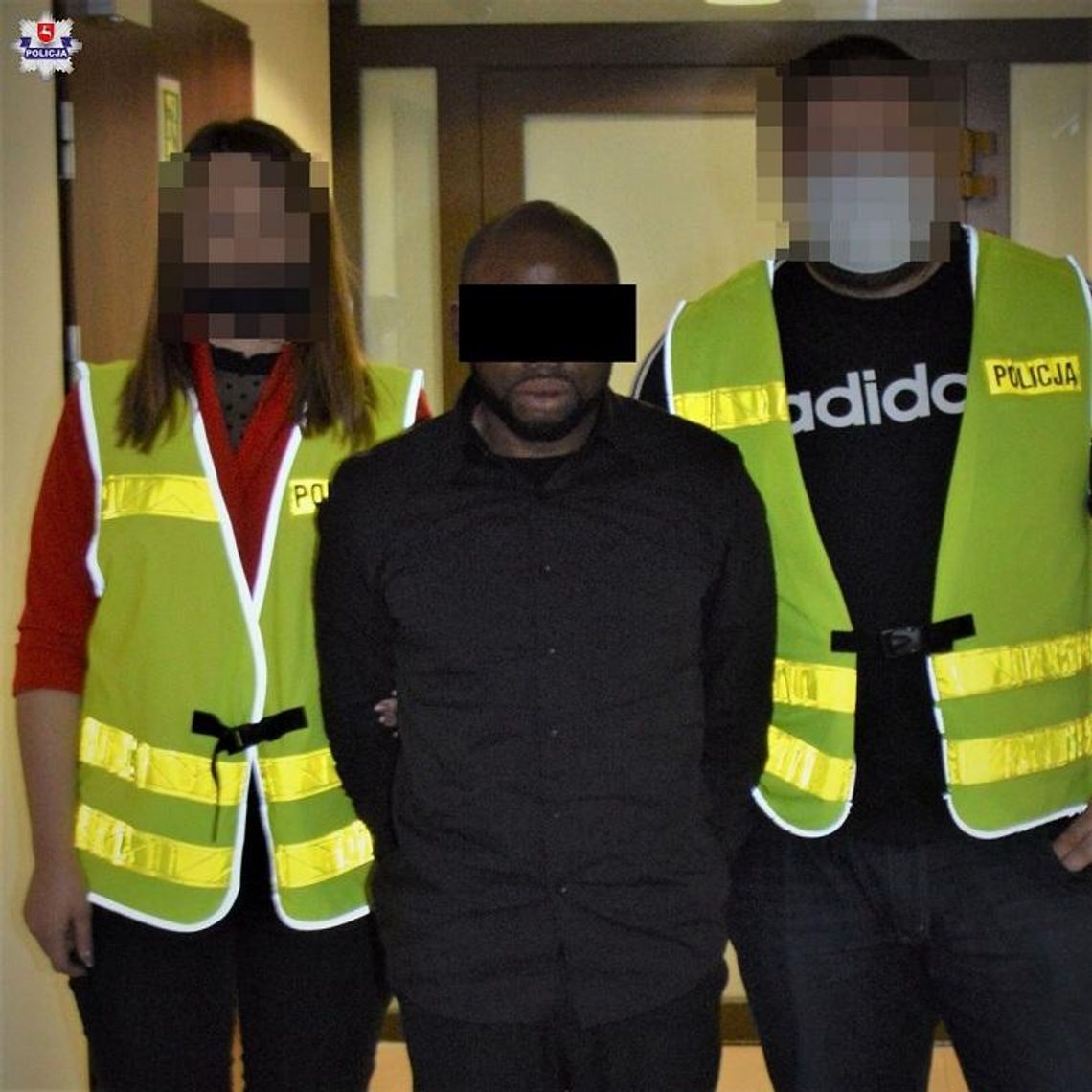 ZATRZYMANY PODCZAS PRÓBY WYŁUDZENIA PIENIĘDZY ZATRZYMANY PODCZAS PRÓBY WYŁUDZENIA PIENIĘDZY